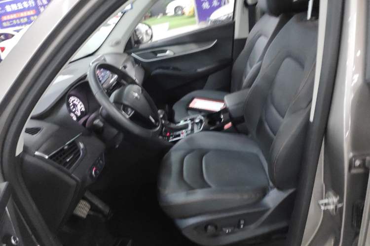 Used BORGWARD BX5 2020 20TGDI Automatic Two-Wheel Drive Pioneer Edition Left Front Seat