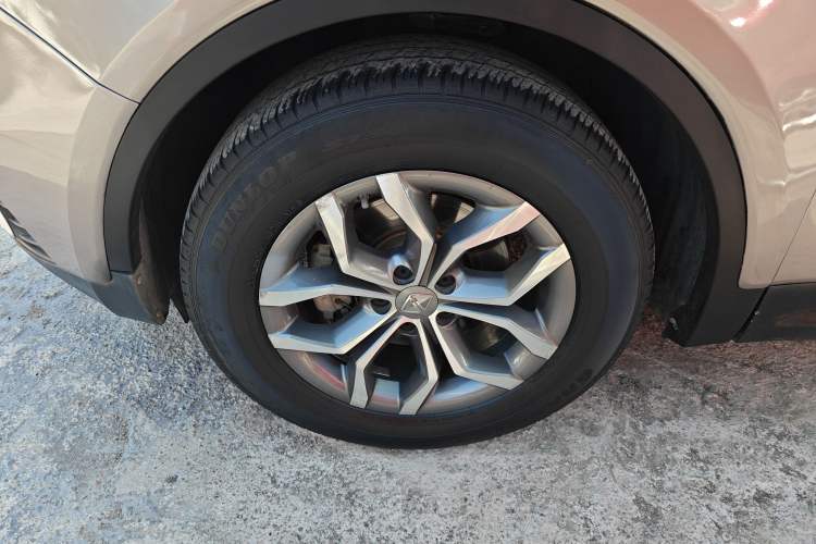 Used BORGWARD BX5 2020 20TGDI Automatic Two-Wheel Drive Pioneer Edition Left Front Wheel Hub