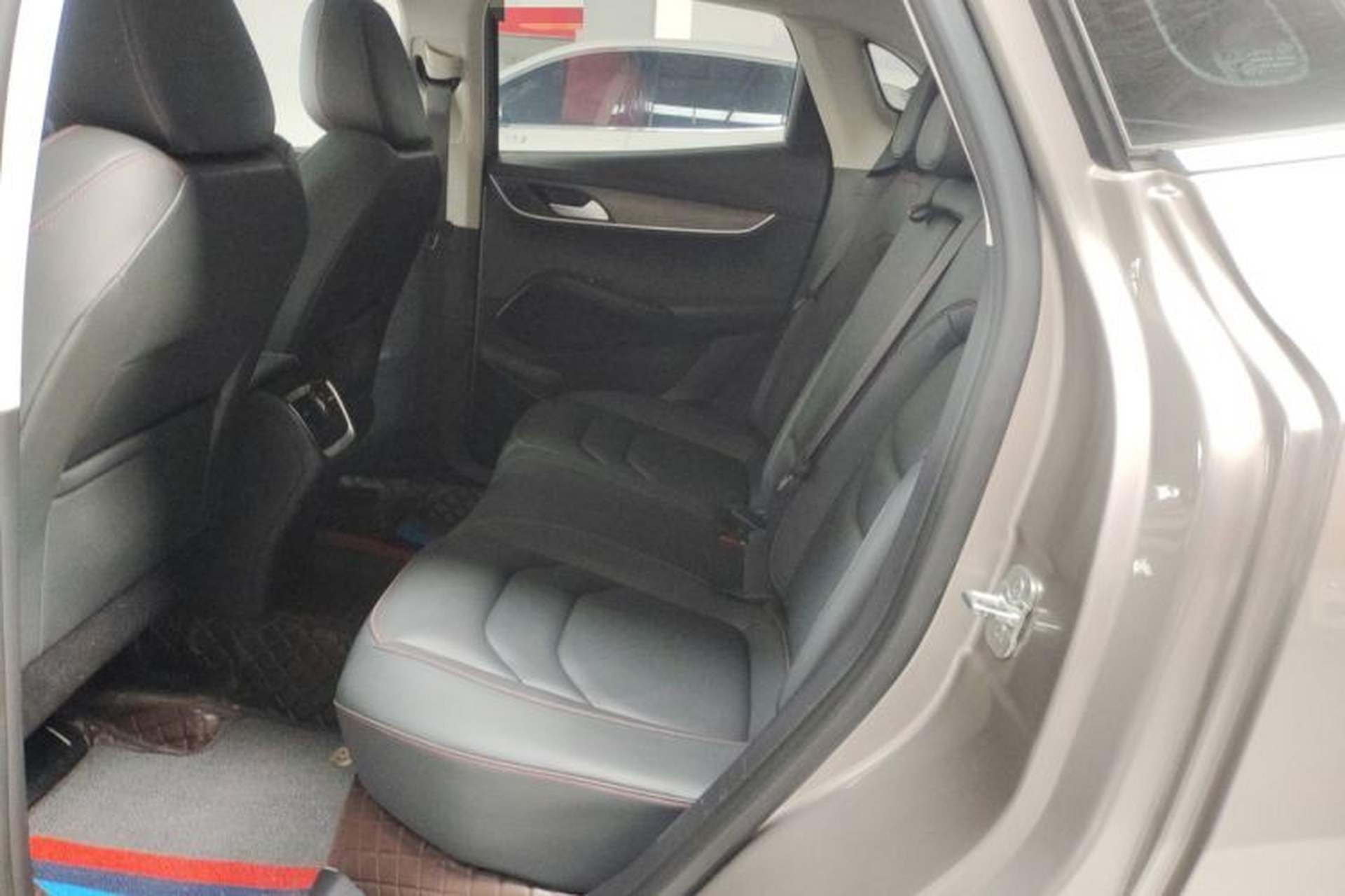 Used BORGWARD BX5 2020 20TGDI Automatic Two-Wheel Drive Pioneer Edition Left Rear Seat