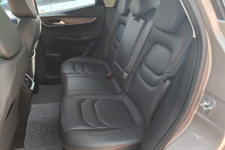 Used BORGWARD BX5 2020 20TGDI Automatic Two-Wheel Drive Pioneer Edition Left Rear Seat
