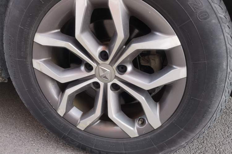 Used BORGWARD BX5 2020 20TGDI Automatic Two-Wheel Drive Pioneer Edition Right Front Wheel Hub
