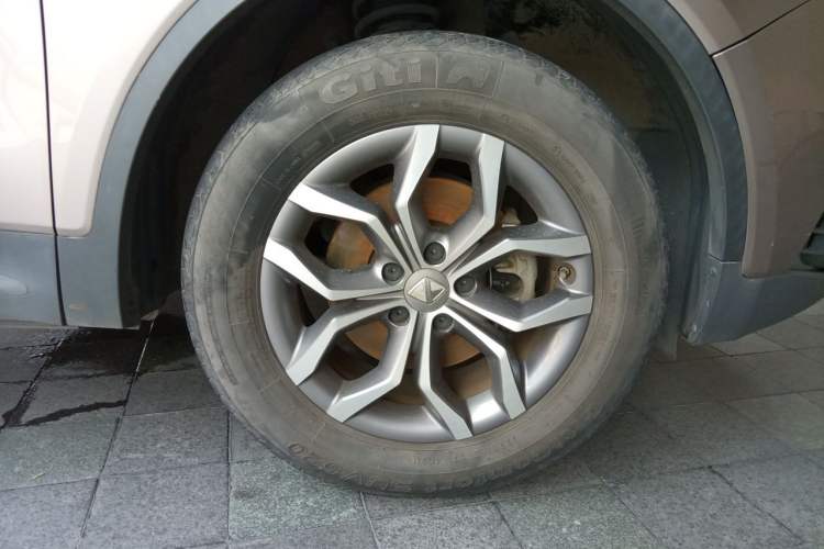Used BORGWARD BX5 2020 20TGDI Automatic Two-Wheel Drive Pioneer Edition Right Front Wheel Hub