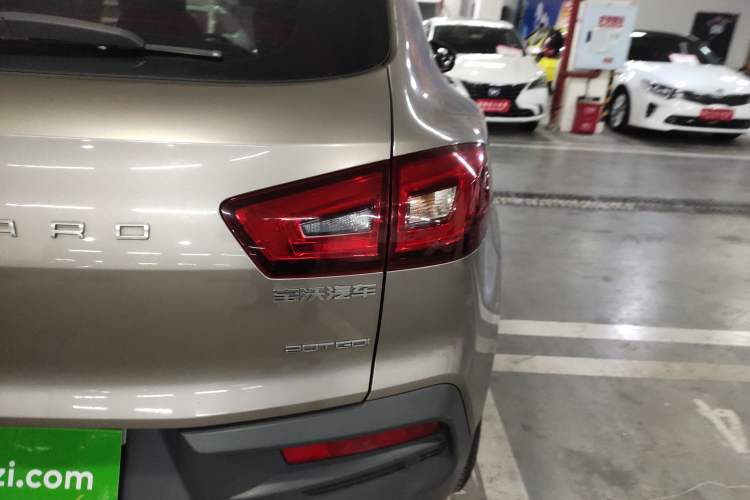Used BORGWARD BX5 2020 20TGDI Automatic Two-Wheel Drive Pioneer Edition Right Rear Taillight