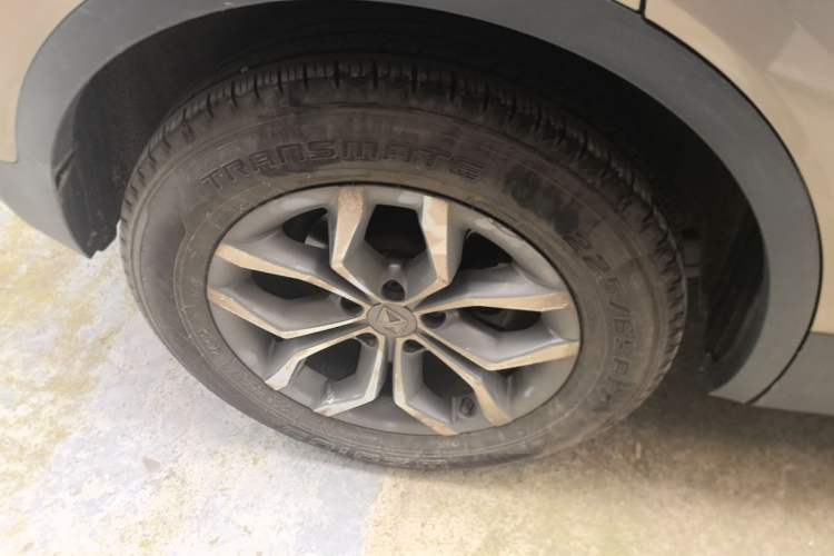 Used BORGWARD BX5 2020 20TGDI Automatic Two-Wheel Drive Pioneer Edition Right Rear Wheel Hub