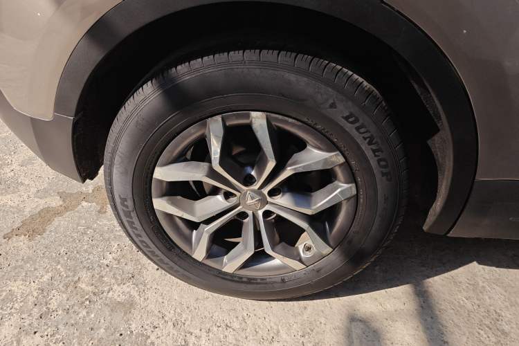 Used BORGWARD BX5 2020 20TGDI Automatic Two-Wheel Drive Pioneer Edition Right Rear Wheel Hub