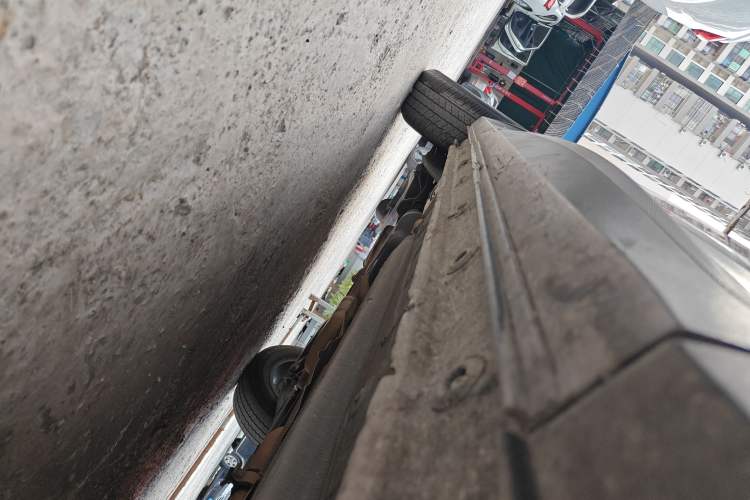Used BORGWARD BX5 2020 20TGDI Automatic Two-Wheel Drive Pioneer Edition Right Side Sill