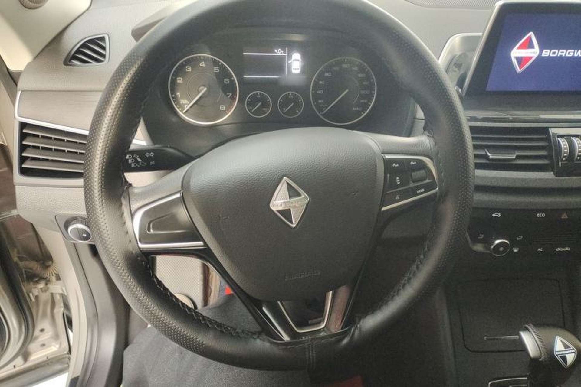 Used BORGWARD BX5 2020 20TGDI Automatic Two-Wheel Drive Pioneer Edition Steering Wheel