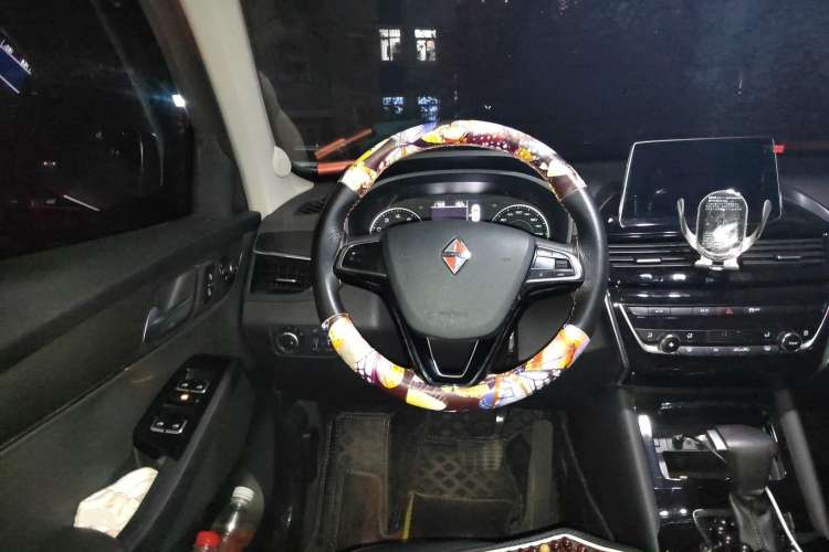 Used BORGWARD BX5 2020 20TGDI Automatic Two-Wheel Drive Pioneer Edition Steering Wheel