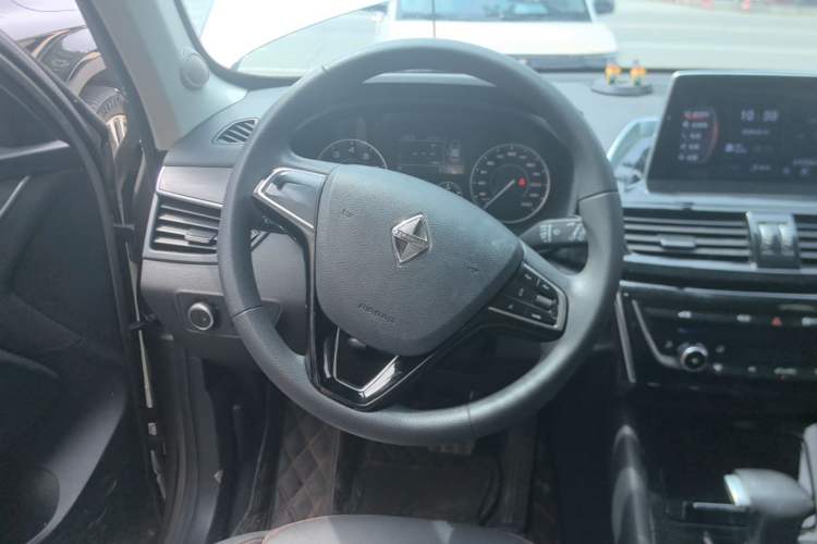 Used BORGWARD BX5 2020 20TGDI Automatic Two-Wheel Drive Pioneer Edition Steering Wheel