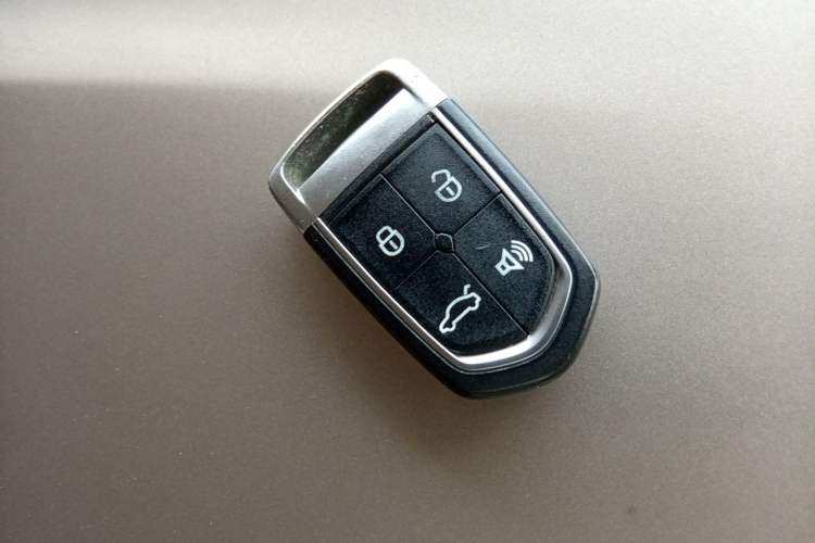 Used BORGWARD BX5 2020 20TGDI Automatic Two-Wheel Drive Pioneer Edition Vehicle Key