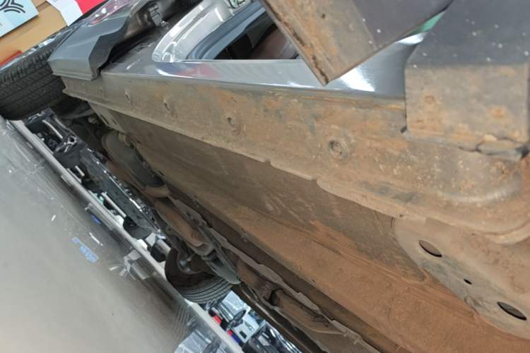 Used BORGWARD BX5 2020 20TGDI Automatic Two-Wheel Drive Pioneer Edition Right Side Sill