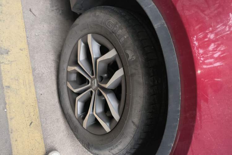 Used BORGWARD BX5 2020 20TGDI Automatic Two-Wheel Drive New Edition Right Front Wheel Hub
