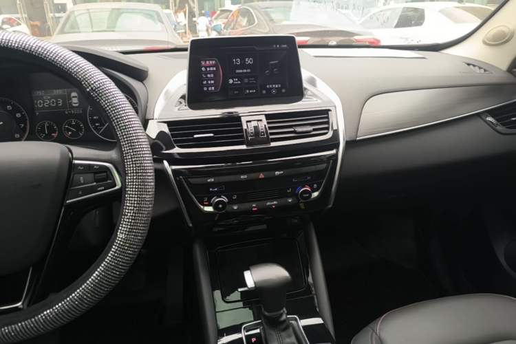 Used BORGWARD BX5 2020 20TGDI Automatic Two-Wheel Drive Pioneer Edition Audio And AC Panel