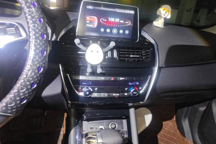 Used BORGWARD BX5 2020 20TGDI Automatic Two-Wheel Drive Pioneer Edition Audio And AC Panel