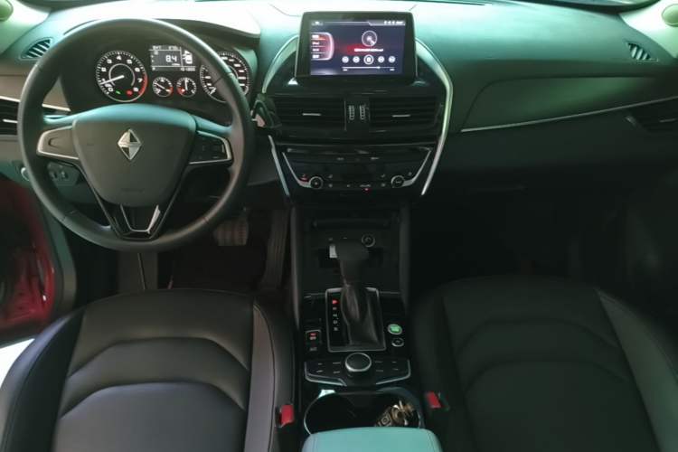 Used BORGWARD BX5 2020 20TGDI Automatic Two-Wheel Drive New Edition Center Console