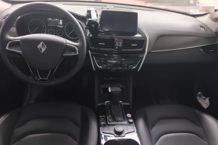 Used BORGWARD BX5 2020 20TGDI Automatic Two-Wheel Drive Pioneer Edition Center Console