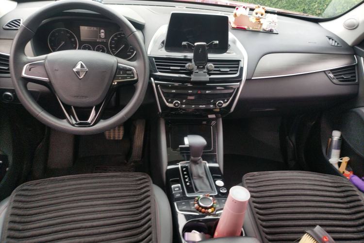 Used BORGWARD BX5 2020 20TGDI Automatic Two-Wheel Drive Pioneer Edition Center Console