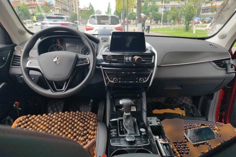 Used BORGWARD BX5 2020 20TGDI Automatic Two-Wheel Drive New Edition Center Console