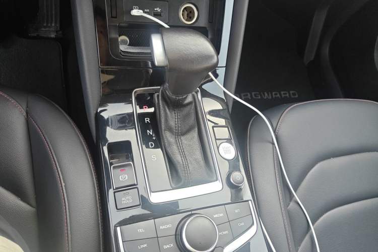 Used BORGWARD BX5 2020 20TGDI Automatic Two-Wheel Drive Pioneer Edition Gear Lever