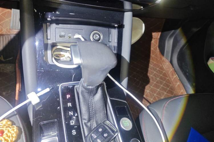 Used BORGWARD BX5 2020 20TGDI Automatic Two-Wheel Drive Pioneer Edition Gear Lever