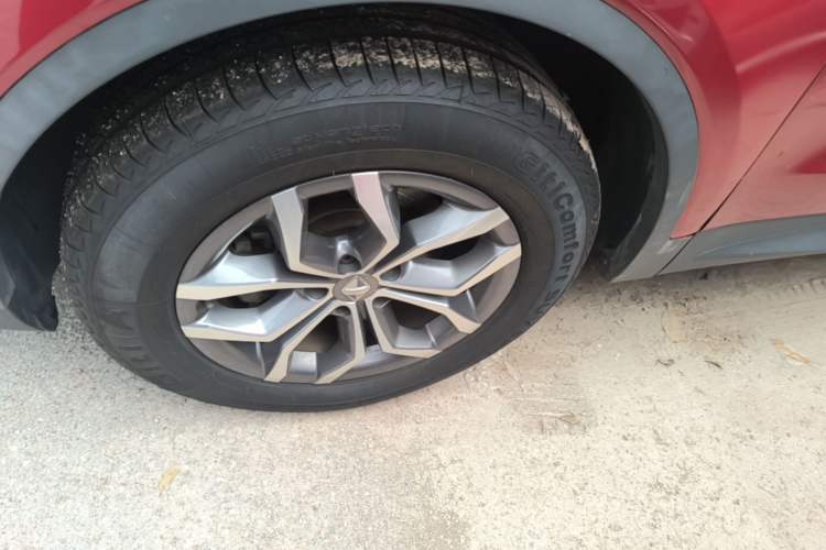 Used BORGWARD BX5 2020 20TGDI Automatic Two-Wheel Drive Pioneer Edition Left Front Wheel Hub