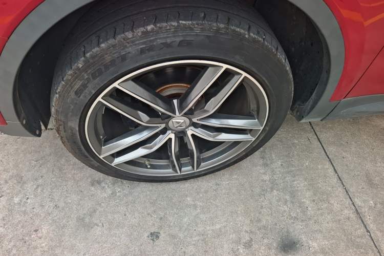 Used BORGWARD BX5 2020 20TGDI Automatic Two-Wheel Drive Pioneer Edition Left Front Wheel Hub