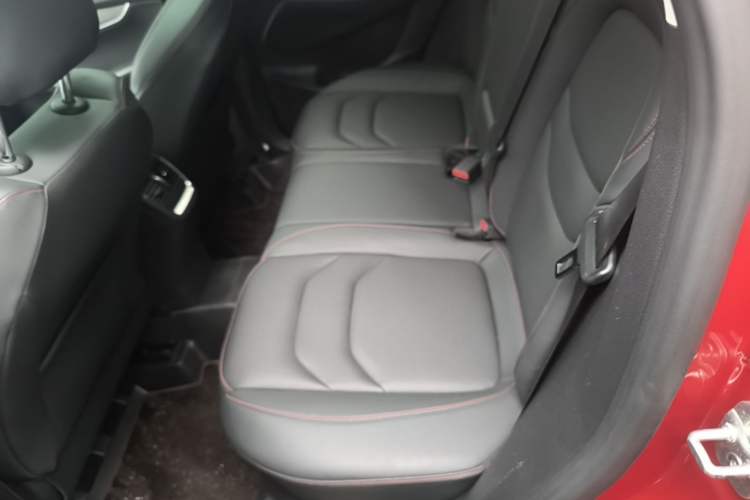 Used BORGWARD BX5 2020 20TGDI Automatic Two-Wheel Drive Pioneer Edition Left Rear Seat