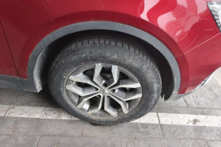 Used BORGWARD BX5 2020 20TGDI Automatic Two-Wheel Drive Pioneer Edition Right Front Wheel Hub