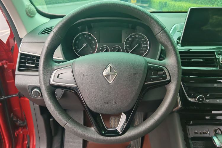 Used BORGWARD BX5 2020 20TGDI Automatic Two-Wheel Drive New Edition Steering Wheel