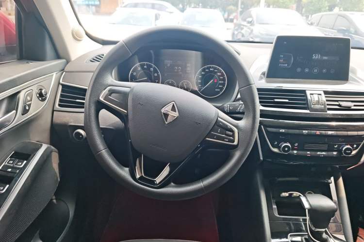 Used BORGWARD BX5 2020 20TGDI Automatic Two-Wheel Drive Pioneer Edition Steering Wheel