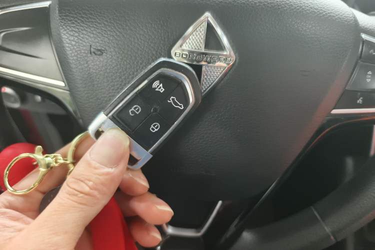 Used BORGWARD BX5 2020 20TGDI Automatic Two-Wheel Drive Pioneer Edition Vehicle Key
