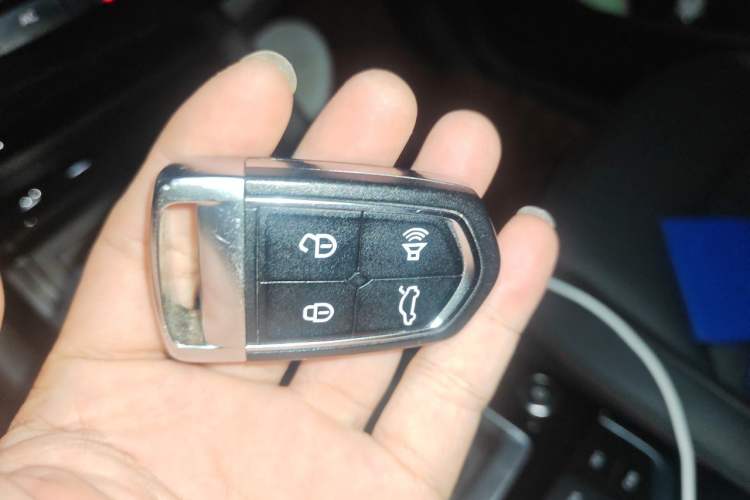 Used BORGWARD BX5 2020 20TGDI Automatic Two-Wheel Drive Pioneer Edition Vehicle Key