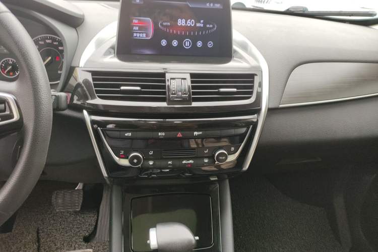 Used BORGWARD BX5 2020 20TGDI Automatic Two-Wheel Drive Pioneer Edition Audio And AC Panel