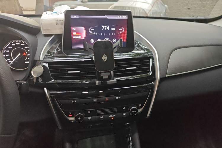 Used BORGWARD BX5 2020 20TGDI Automatic Two-Wheel Drive Pioneer Edition Audio And AC Panel