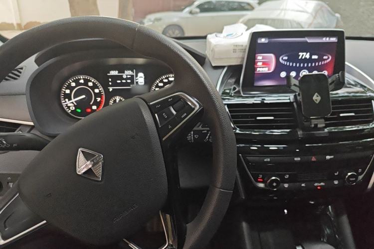 Used BORGWARD BX5 2020 20TGDI Automatic Two-Wheel Drive Pioneer Edition Center Console