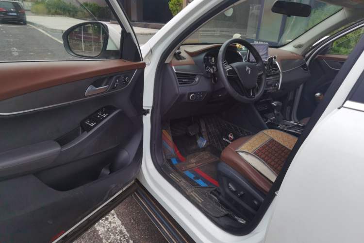Used BORGWARD BX5 2020 20TGDI Automatic Two-Wheel Drive Pioneer Edition Driver Seat