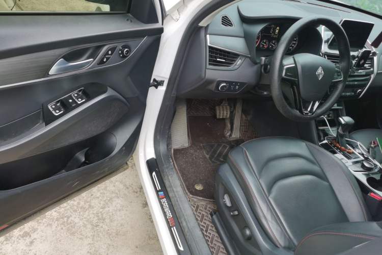 Used BORGWARD BX5 2020 20TGDI Automatic Two-Wheel Drive Pioneer Edition Driver Seat