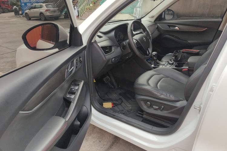 Used BORGWARD BX5 2020 20TGDI Automatic Two-Wheel Drive Pioneer Edition Driver Seat