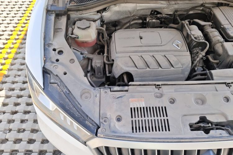 Used BORGWARD BX5 2020 20TGDI Automatic Two-Wheel Drive Pioneer Edition Engine Bay Right