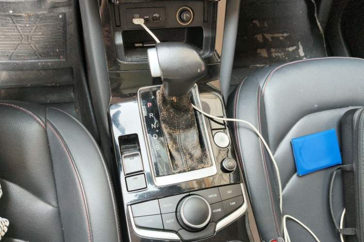 Used BORGWARD BX5 2020 20TGDI Automatic Two-Wheel Drive Pioneer Edition Gear Lever