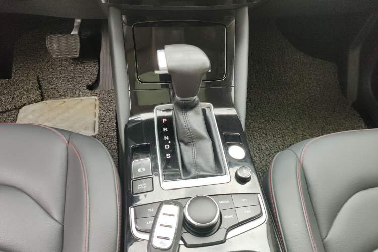 Used BORGWARD BX5 2020 20TGDI Automatic Two-Wheel Drive Pioneer Edition Gear Lever