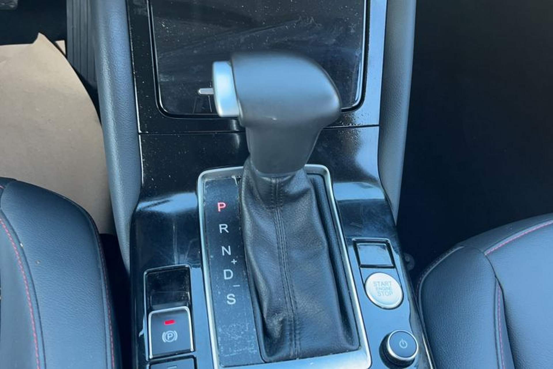 Used BORGWARD BX5 2020 20TGDI Automatic Two-Wheel Drive New Edition Gear Lever