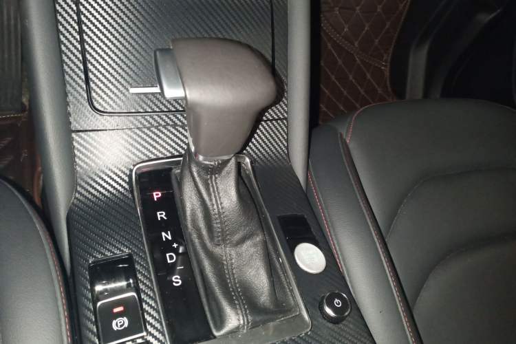 Used BORGWARD BX5 2020 20TGDI Automatic Two-Wheel Drive Pioneer Edition Gear Lever