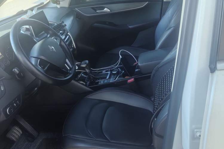 Used BORGWARD BX5 2020 20TGDI Automatic Two-Wheel Drive Pioneer Edition Interior 1