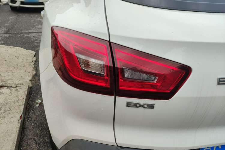 Used BORGWARD BX5 2020 20TGDI Automatic Two-Wheel Drive Pioneer Edition Left Rear Taillight
