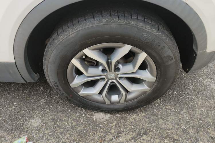 Used BORGWARD BX5 2020 20TGDI Automatic Two-Wheel Drive Pioneer Edition Left Rear Wheel Hub