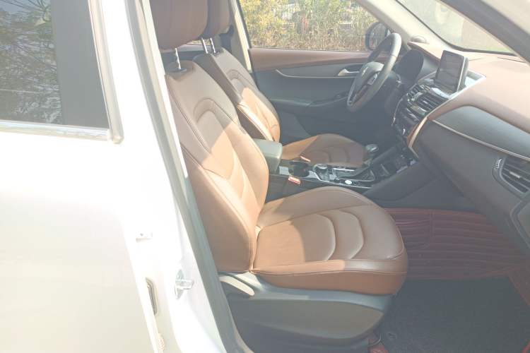 Used BORGWARD BX5 2020 20TGDI Automatic Two-Wheel Drive Pioneer Edition Right Front Seat