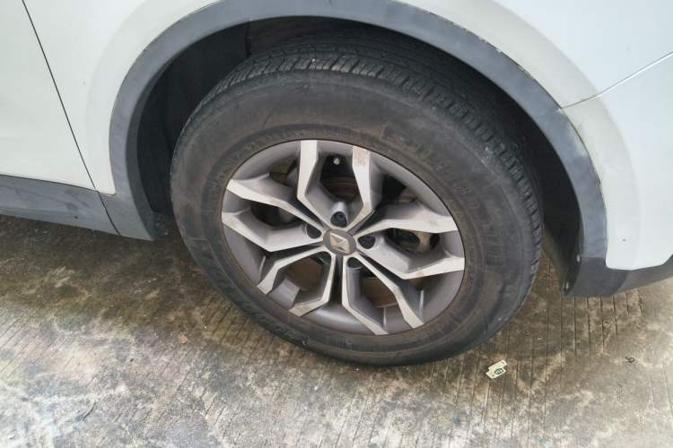 Used BORGWARD BX5 2020 20TGDI Automatic Two-Wheel Drive Pioneer Edition Right Front Wheel Hub