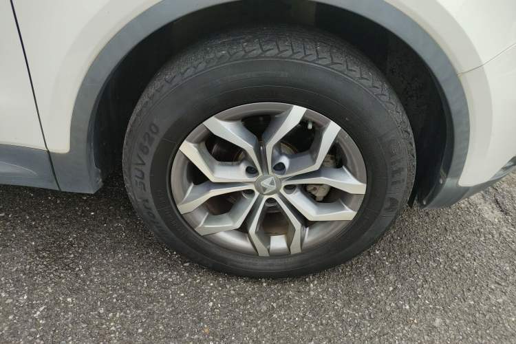 Used BORGWARD BX5 2020 20TGDI Automatic Two-Wheel Drive Pioneer Edition Right Front Wheel Hub