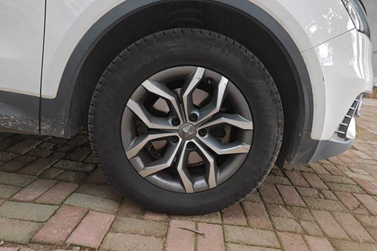 Used BORGWARD BX5 2020 20TGDI Automatic Two-Wheel Drive Pioneer Edition Right Front Wheel Hub